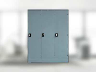 Cupboard 3 Pintu 3 Bidang Mustang - Pintu Buka Plat